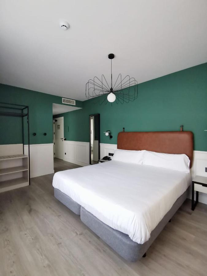 Hotel Don Rodrigo Palencia Buitenkant foto
